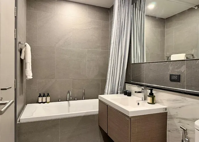 Perfect Location To Explore 1 Min To Mrt * Bangkok